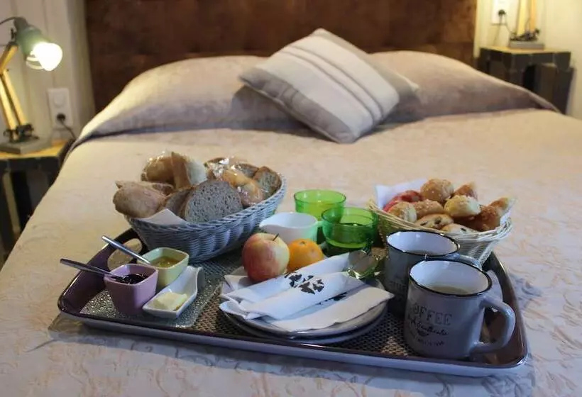 Отель Atipik Hôtel