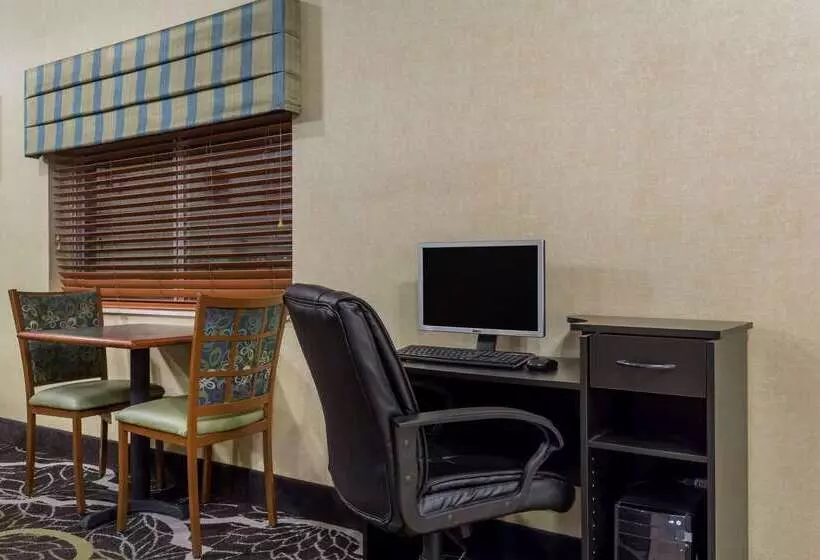 هتل Baymont By Wyndham Billings