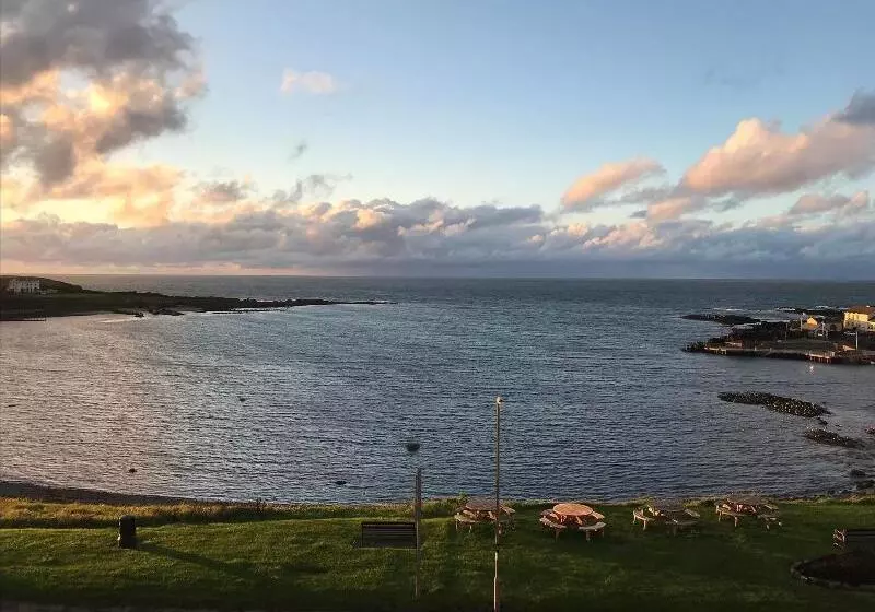 בית מלון כפרי Bayview