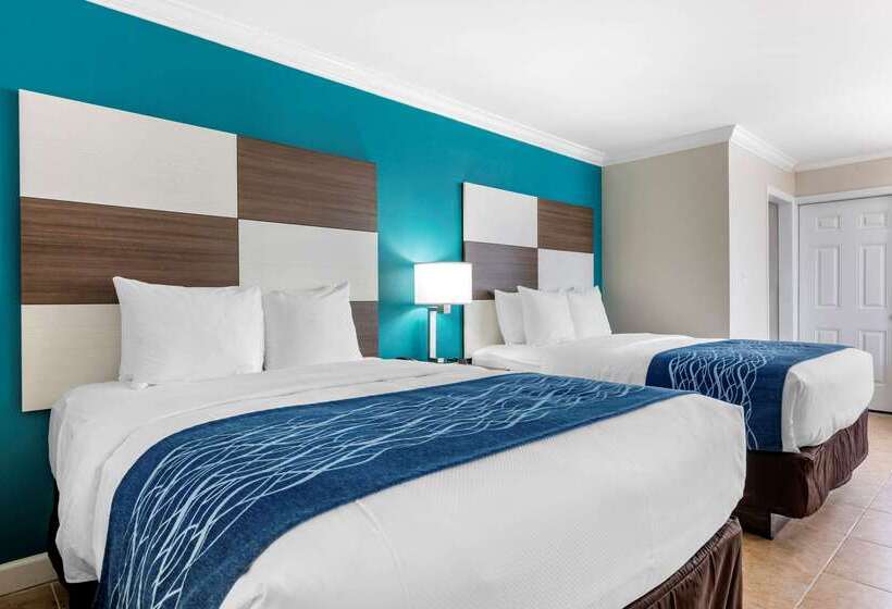 בית מלון כפרי Comfort Inn & Suites Daytona Beach Oceanfront