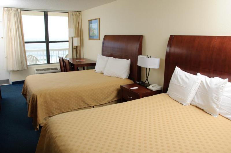 בית מלון כפרי Comfort Inn & Suites Daytona Beach Oceanfront