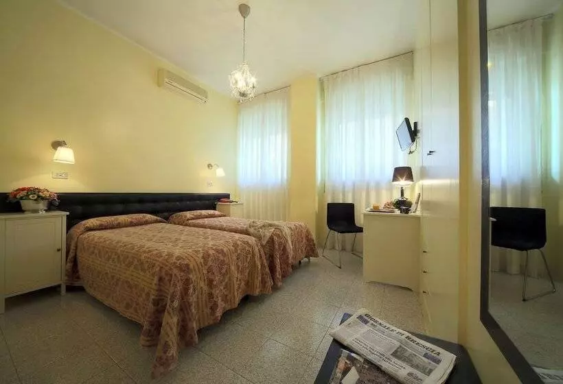هتل Cristallo Brescia