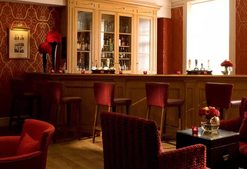 호텔 De Vere Devonport House