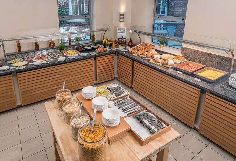 호텔 De Vere Devonport House