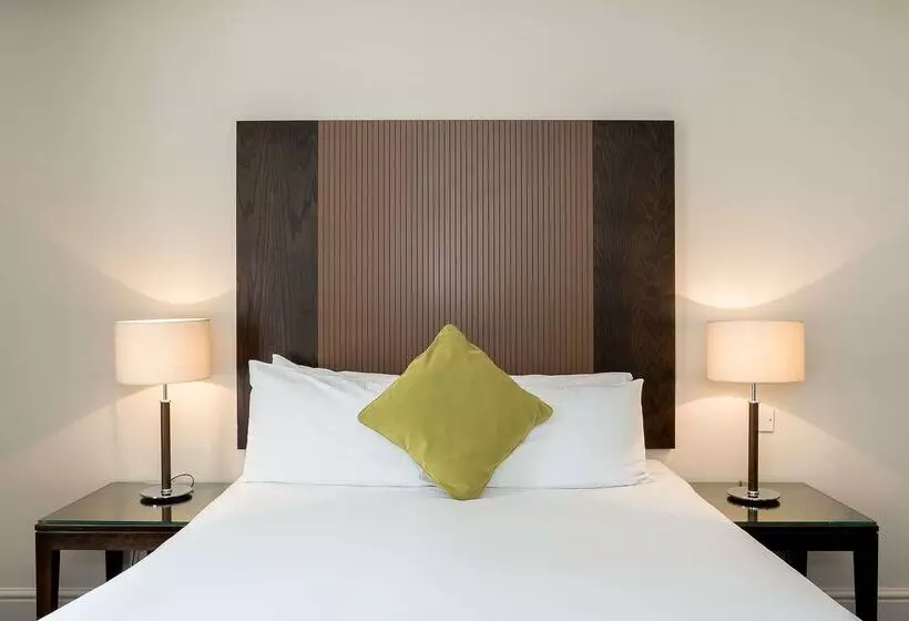 호텔 De Vere Devonport House