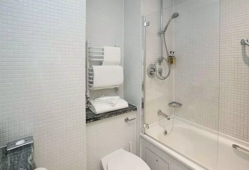 호텔 De Vere Devonport House