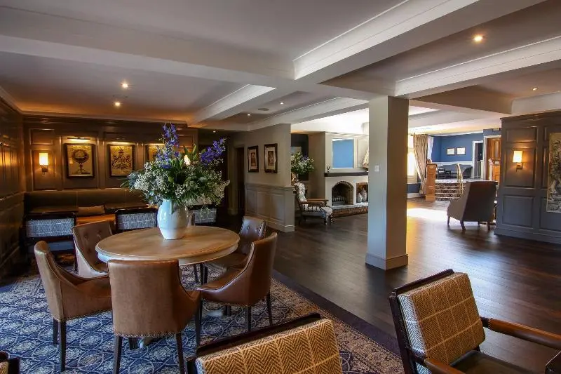 ホテル Devon Inn