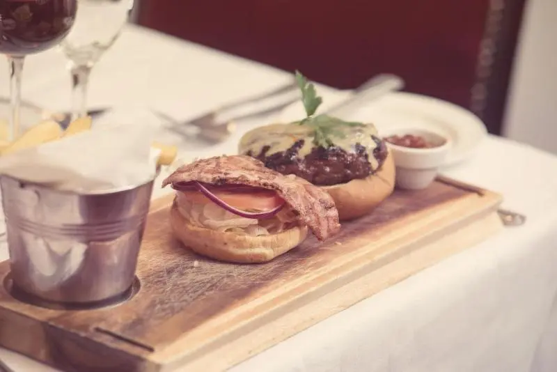 ホテル Devon Inn