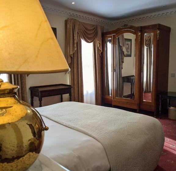 בית מלון כפרי Foley S Townhouse Killarney