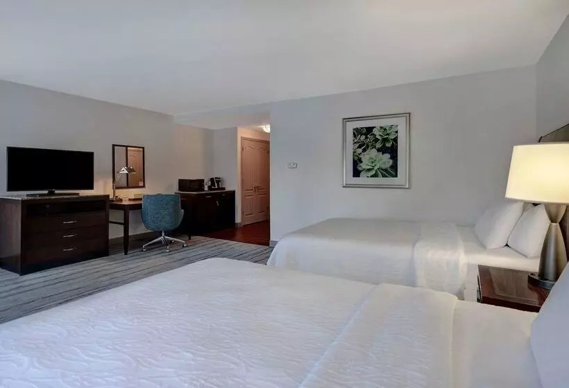 هتل Hilton Garden Inn Ft Myers