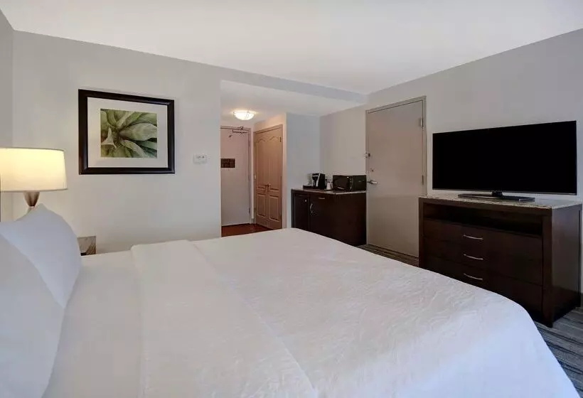 هتل Hilton Garden Inn Ft Myers