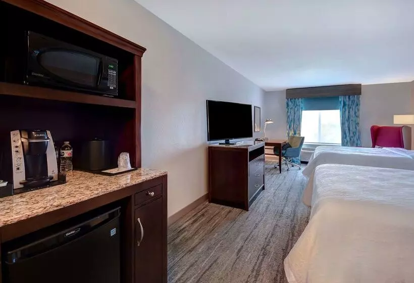 هتل Hilton Garden Inn Ft Myers