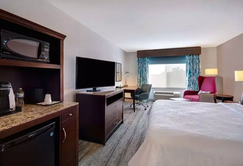 هتل Hilton Garden Inn Ft Myers