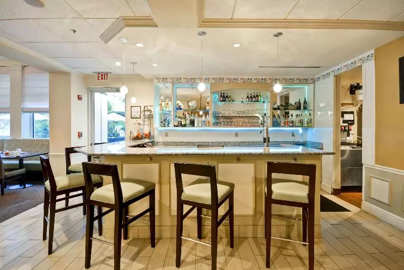 هتل Hilton Garden Inn Ft Myers