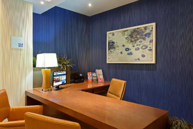 Holiday Inn Express Hotel & Suites Fisherman S Wharf, An Ihg