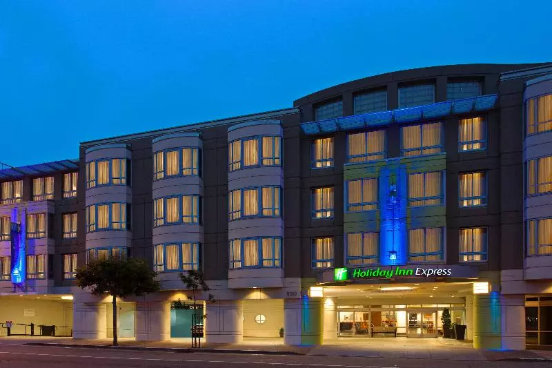 Holiday Inn Express Hotel & Suites Fisherman S Wharf, An Ihg