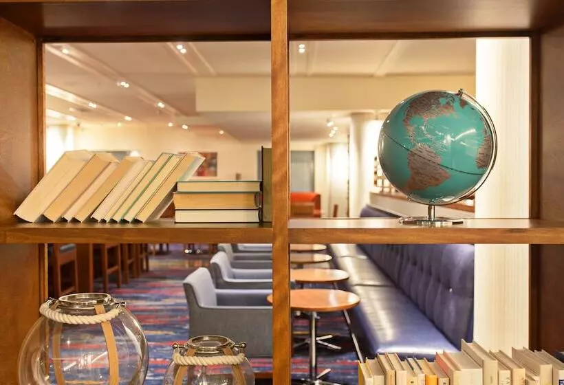 Holiday Inn Express Hotel & Suites Fisherman S Wharf, An Ihg