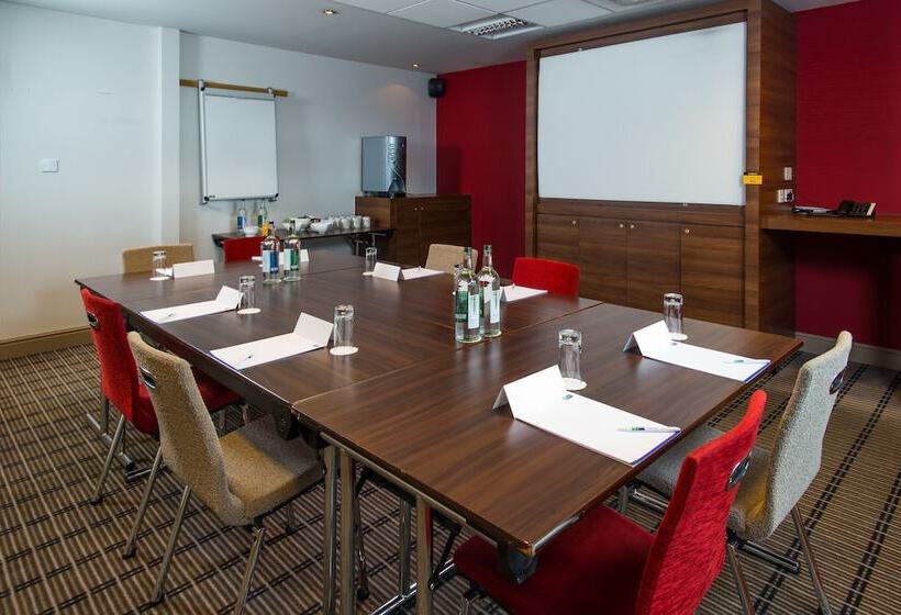 فندق Holiday Inn Express   Glasgow Airport, An Ihg
