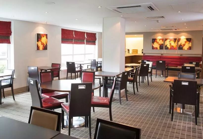 호텔 Holiday Inn Express   Glasgow Airport, An Ihg