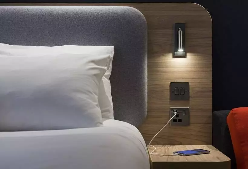 호텔 Holiday Inn Express   Glasgow Airport, An Ihg