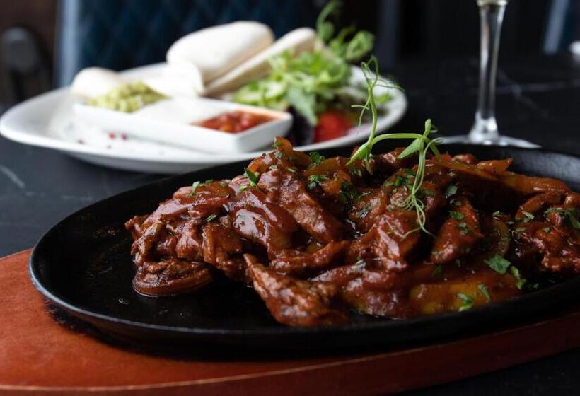 Hotel Killarney Oaks