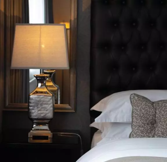 Hotel Killarney Oaks