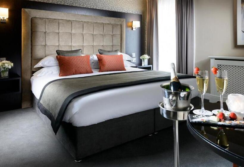 Hotel Killarney Oaks