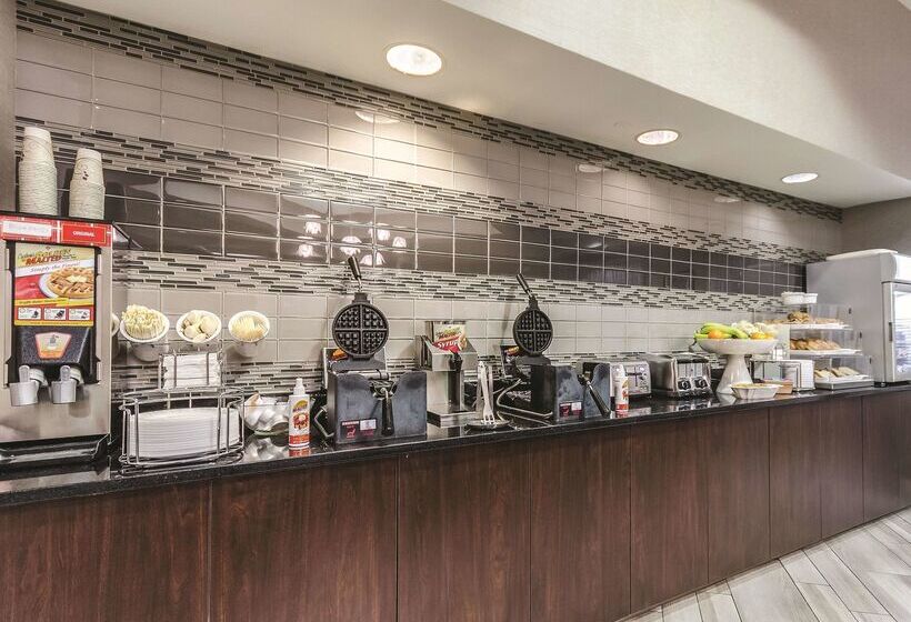 هتل La Quinta By Wyndham Grand Junction Airport