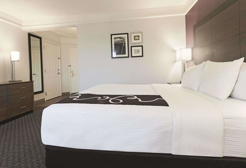 هتل La Quinta By Wyndham Grand Junction Airport