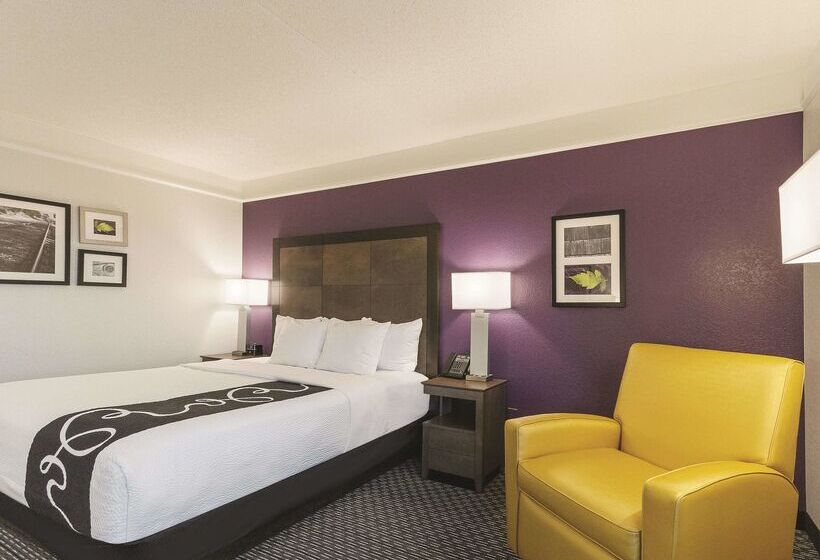 هتل La Quinta By Wyndham Grand Junction Airport