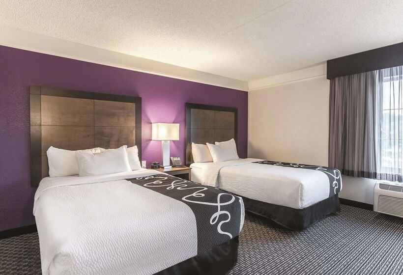 هتل La Quinta By Wyndham Grand Junction Airport