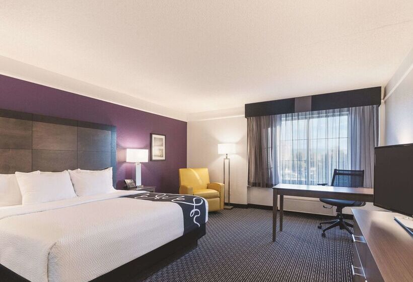 هتل La Quinta By Wyndham Grand Junction Airport