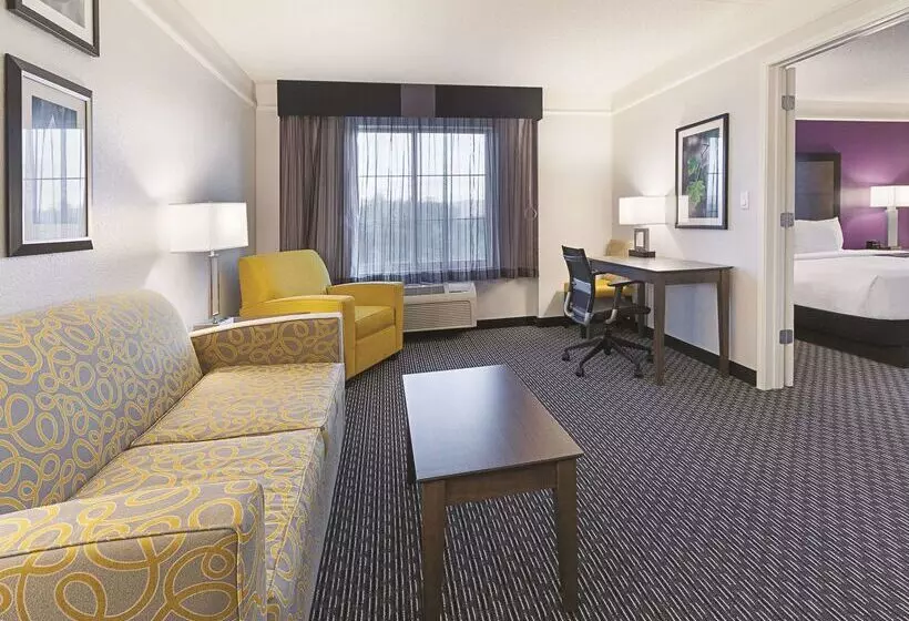 בית מלון כפרי La Quinta By Wyndham Grand Junction Airport