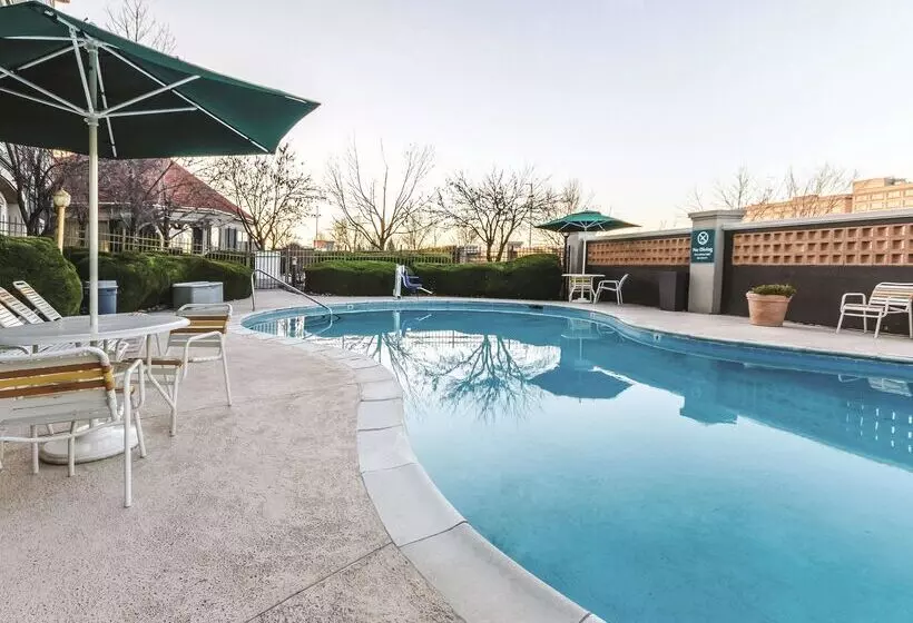 בית מלון כפרי La Quinta By Wyndham Grand Junction Airport