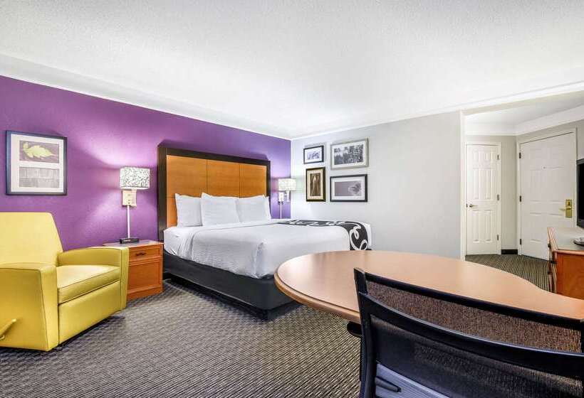 فندق La Quinta Inn & Suites By Wyndham Myrtle Beach Broadway Area