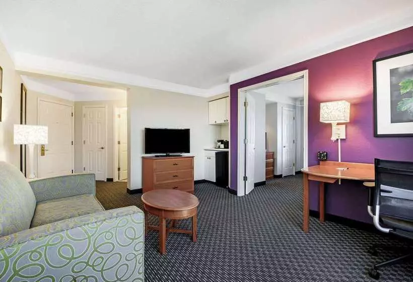 ホテル La Quinta Inn & Suites By Wyndham Myrtle Beach Broadway Area