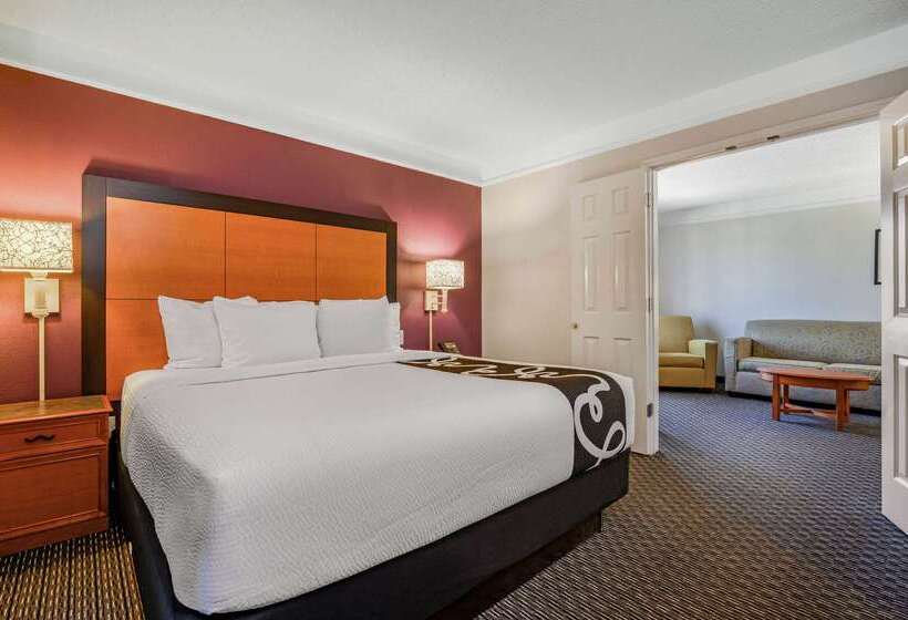 فندق La Quinta Inn & Suites By Wyndham Myrtle Beach Broadway Area