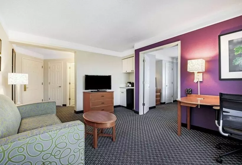 ホテル La Quinta Inn & Suites By Wyndham Myrtle Beach Broadway Area