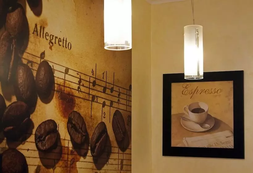 Hotel Lirico