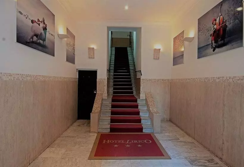 Hotel Lirico