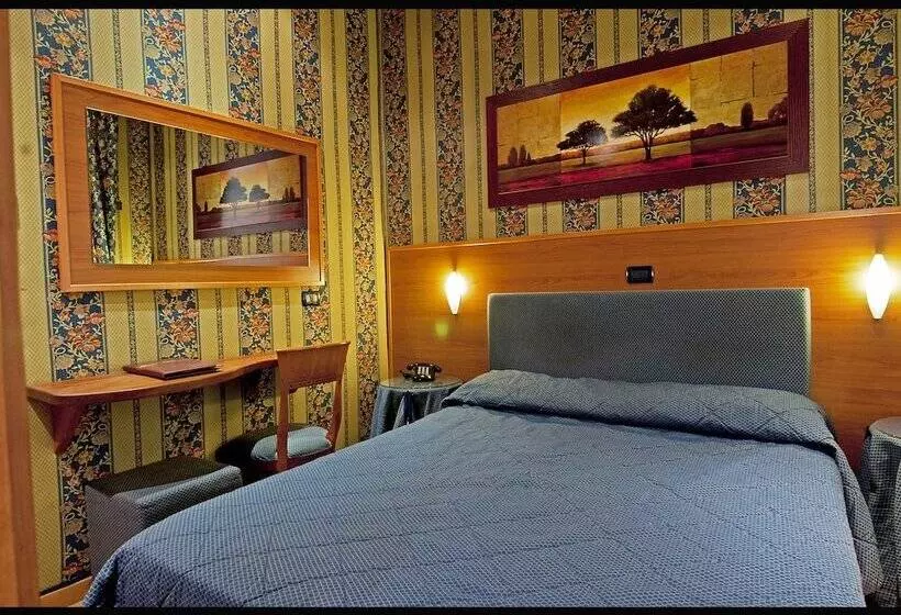 Hotel Lirico