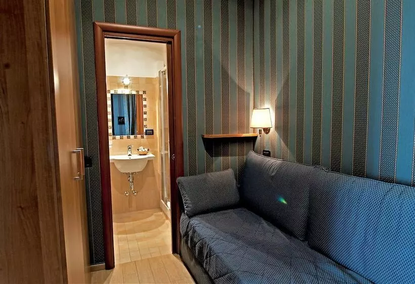 Hotel Lirico