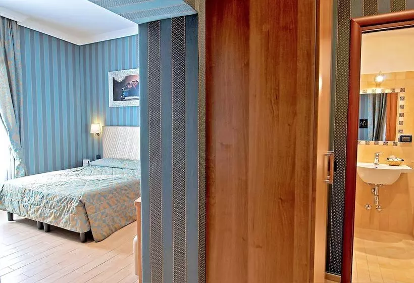 Hotel Lirico