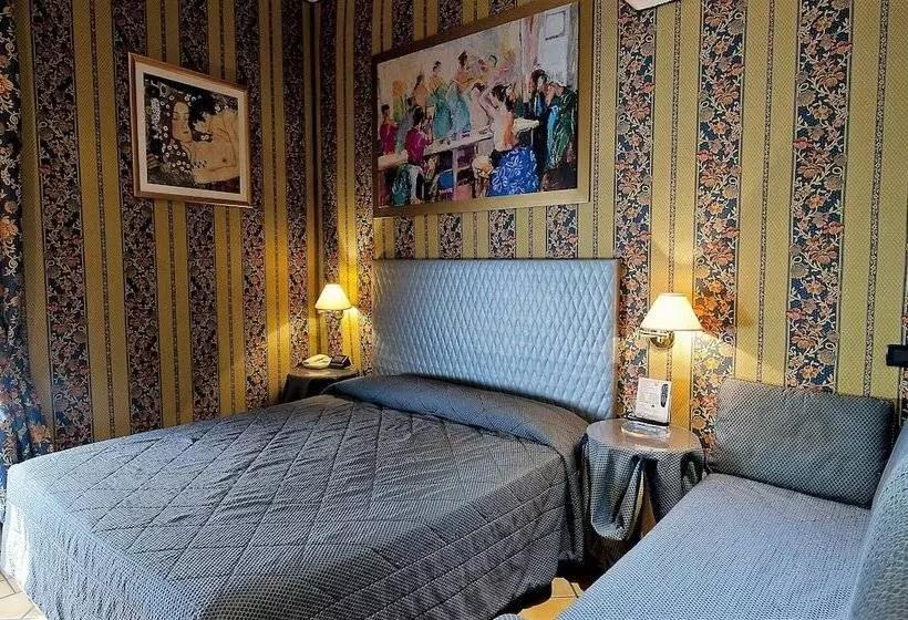Hotel Lirico