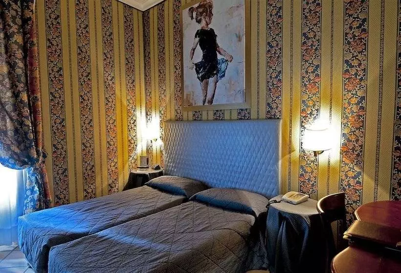 Hotel Lirico