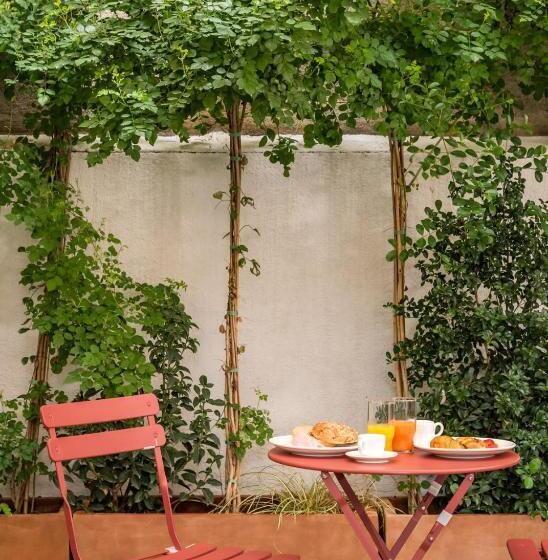 هتل Bypillow Mothern