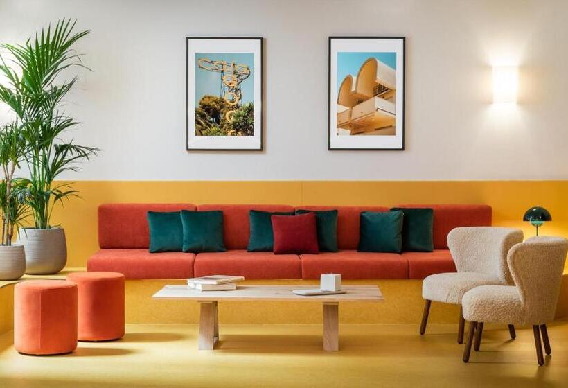 هتل Bypillow Mothern