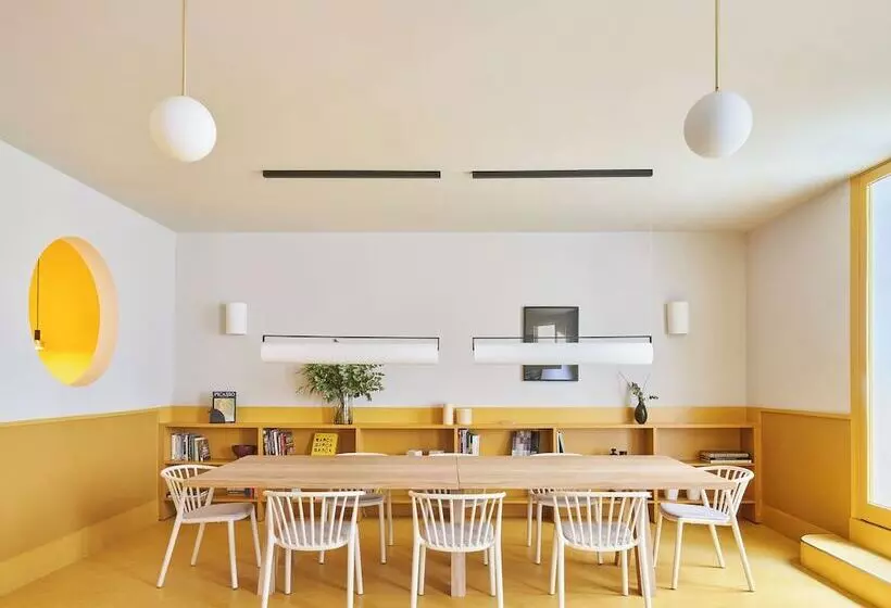 Отель Bypillow Mothern