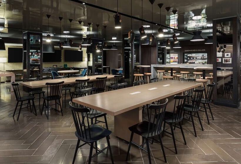 Paramount Hotel Times Square