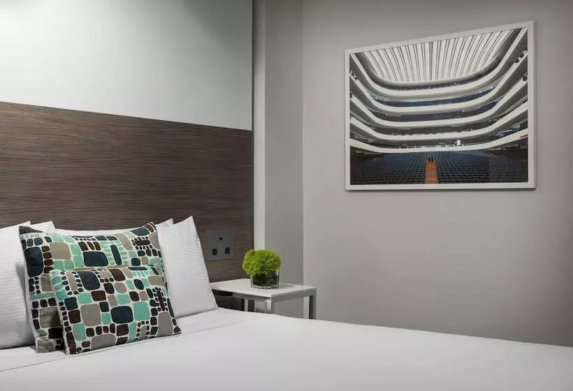 Paramount Hotel Times Square